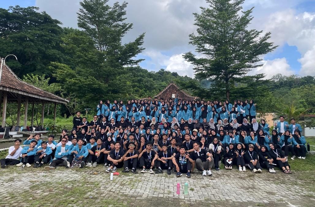 Mahasiswa Prodi Akuntansi Universitas Alma Ata Ikuti Kegiatan Keakraban untuk Mahasiswa Baru